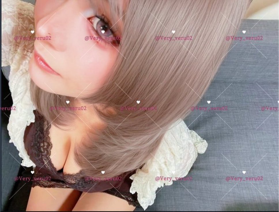 Very_veru02's tweet photo. ビデオでデカパイで押しつぶしてあげる🩷️
馬鹿にされたいマゾきてね🤭
 #貢ぎマゾ #M男 #貢ぎ奴隷  #通話調教 https://t.co/qyUFMyMrPY