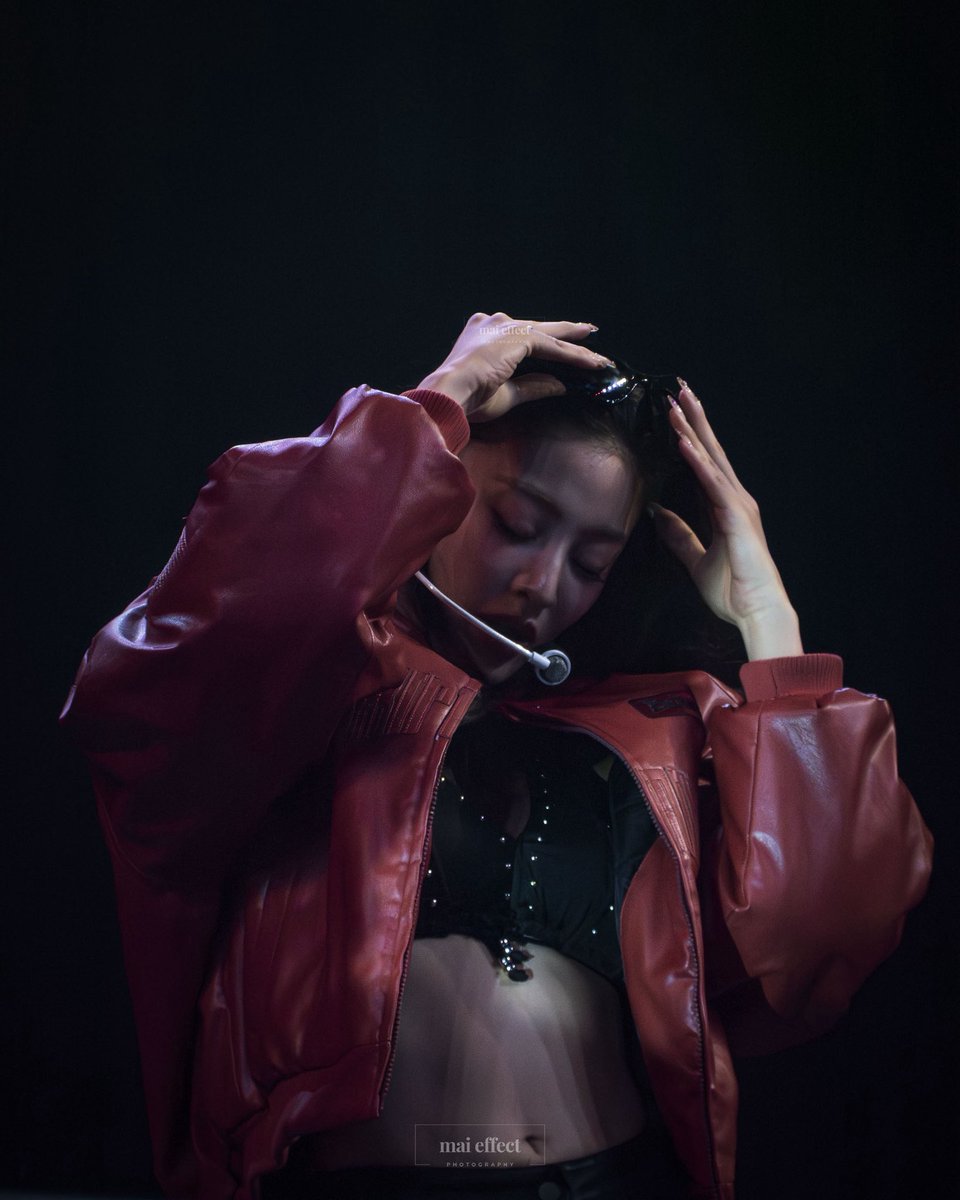 mai_effect's tweet photo. jihyoooo 😮‍💨

#JIHYO #twicejihyo #TWICE_THIS_IS_FOR_WORLD_TOUR_FINALE_IN_SEOUL #지효 #박지효 https://t.co/cDNmBcAgnF