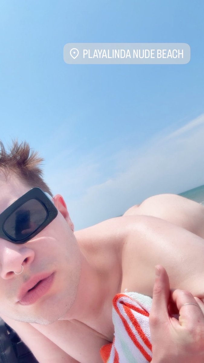 Cameron78717389's tweet photo. Nude beach day https://t.co/yy8KXv8eYT