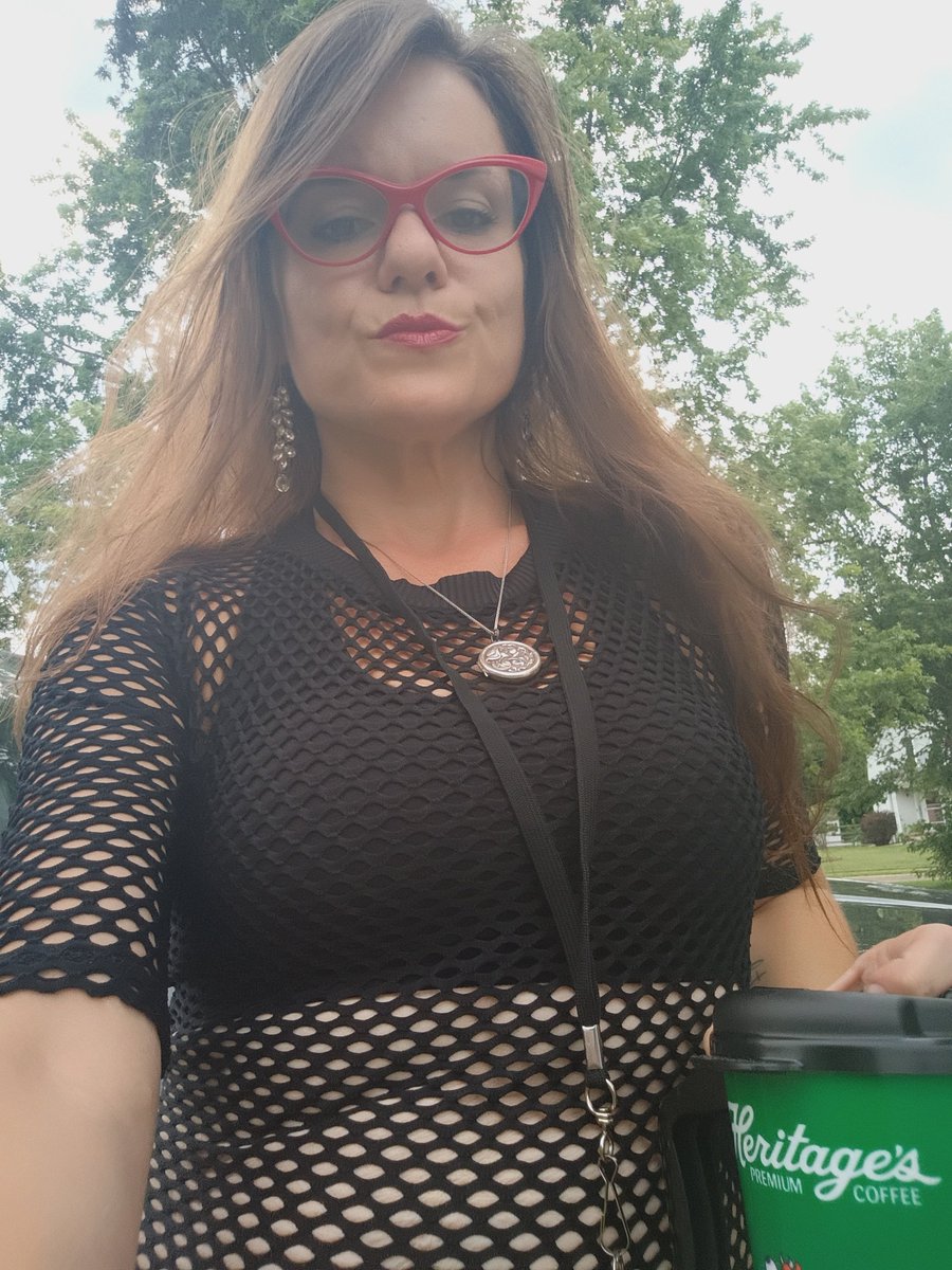 WednesdayMack's tweet photo. #femdom #bdsm #keyholder #chastity https://t.co/kvYovQLHIr