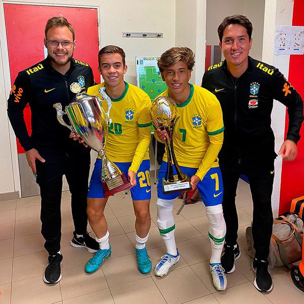 Central do Athletico tweet media