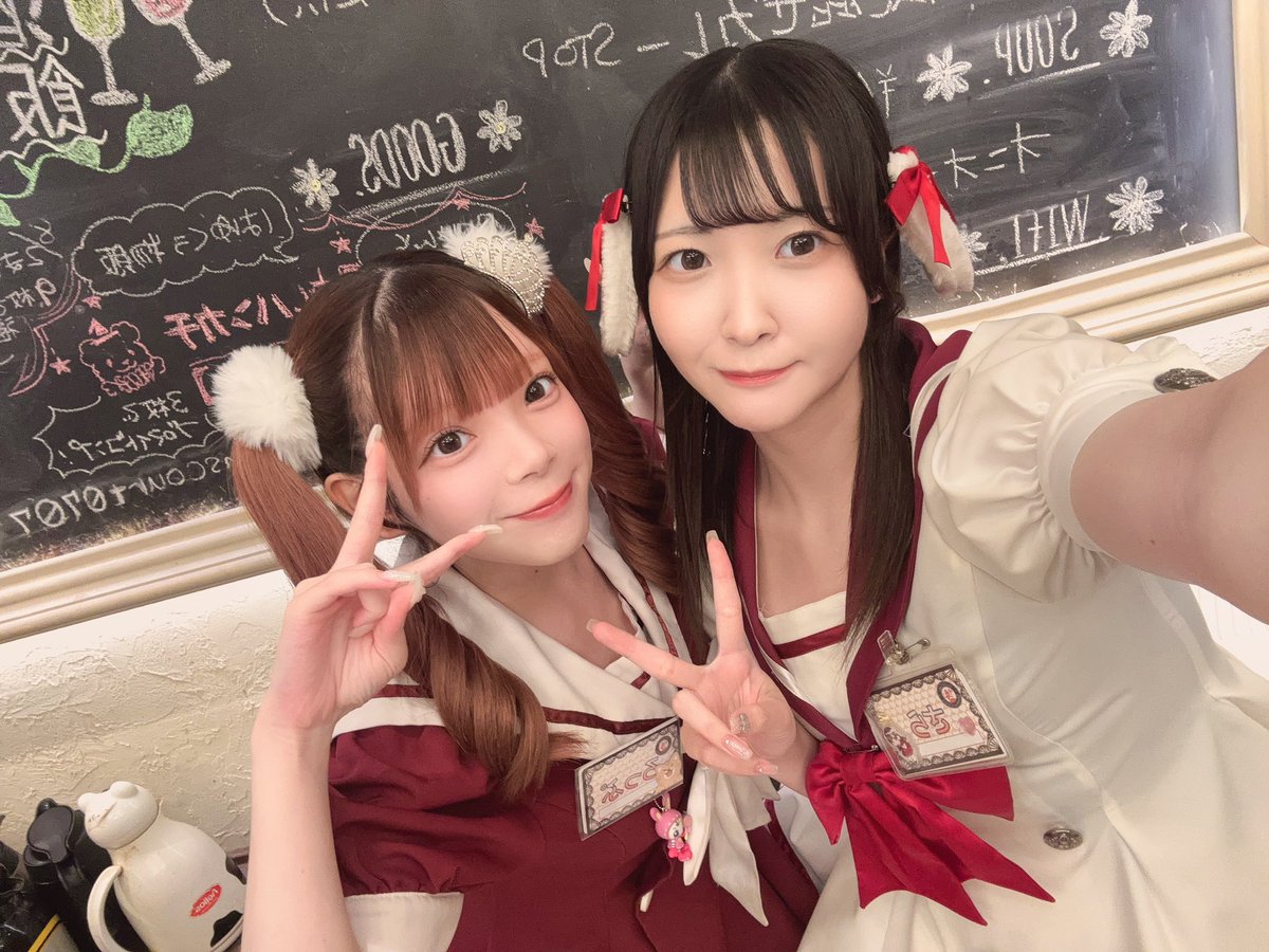 クイーンズコート ~女神の中庭~｜秋葉原メイドカフェ (@MegamiTwit