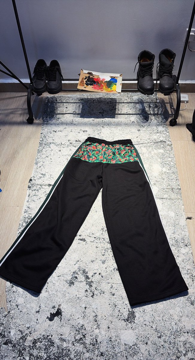 ynlabi's tweet photo. 米 made this PANTS for my brand. https://t.co/orXt9GZh56