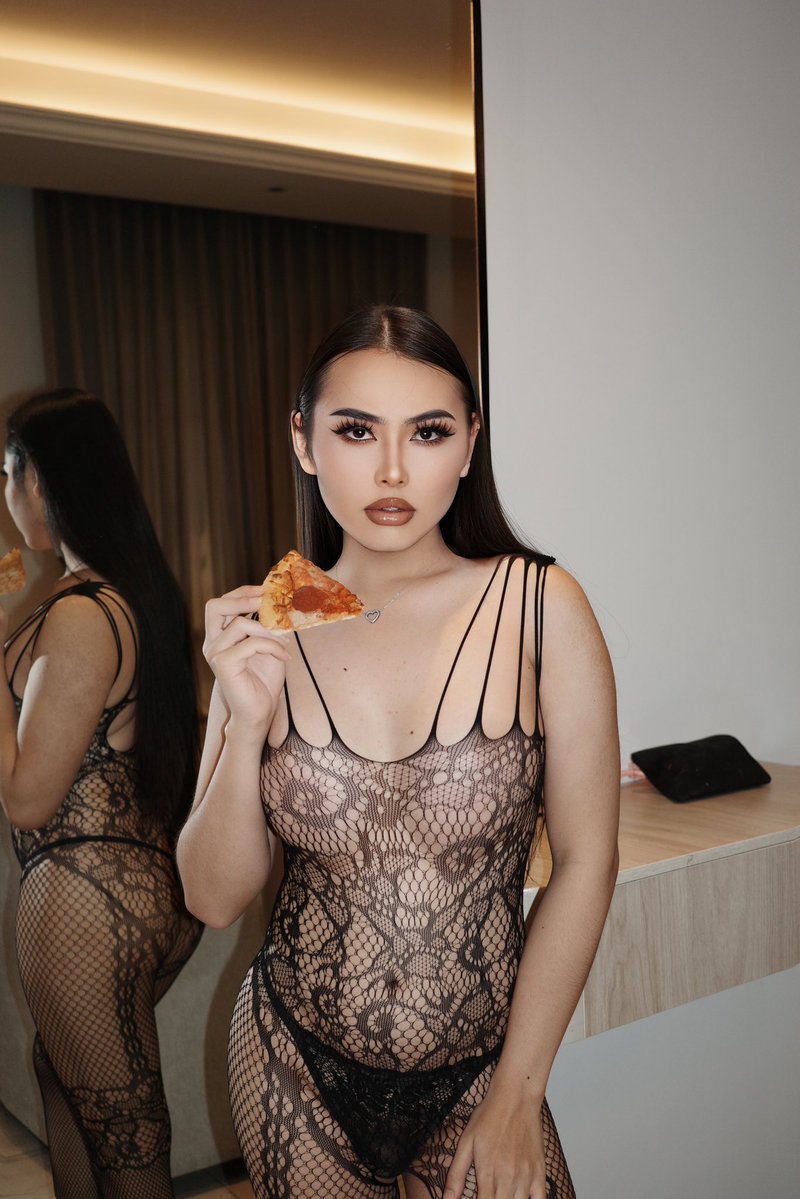 diafle's tweet photo. #ladyboy_both_in_Riyadh
#ladyboy_saudi  
#ladyboy_riyadh https://t.co/p7LZT9q1z8