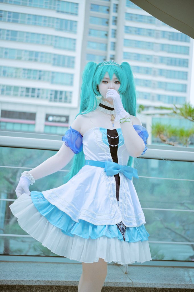 Choi_inggu's tweet photo. 8월부산 일러스트페스
#vocaloid #hatsunemiku
#コスプレ #cosplay https://t.co/HQYFdu7FnC