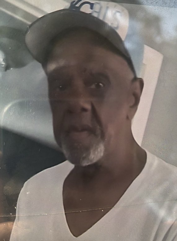 kcpolice's tweet photo. SILVER ALERT: 
Name: Alfred Brown
R/S: Black / Male
Hair: Black and Gray / Eyes: Brown
Height: 5’7 / Weight: 135 lbs
Age: 86
Clothing: Red Hat, white t-shirt, gray sweatpants and gray or tan house slippers https://t.co/qpHh94OqZl