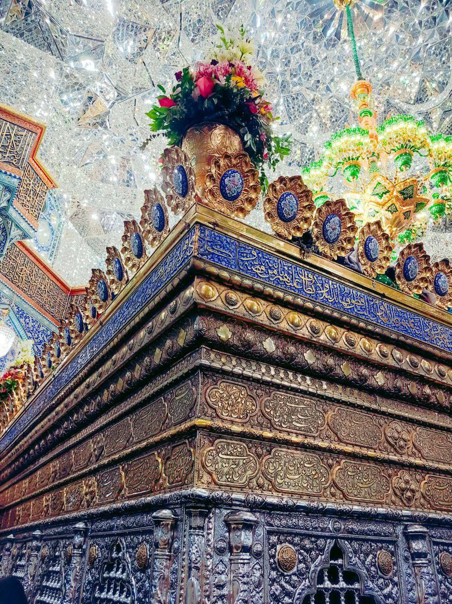 SA_amoozegar's tweet photo. آقای امام حسینم!
از خاکِ ما در باد، بویِ تو می‌آید
تنها تو می‌مانی، ما می‌رَویم از یاد ..
 
#یا_لثارات_الحسین 
#روایت_مقاومت https://t.co/D3AxeaSl0G