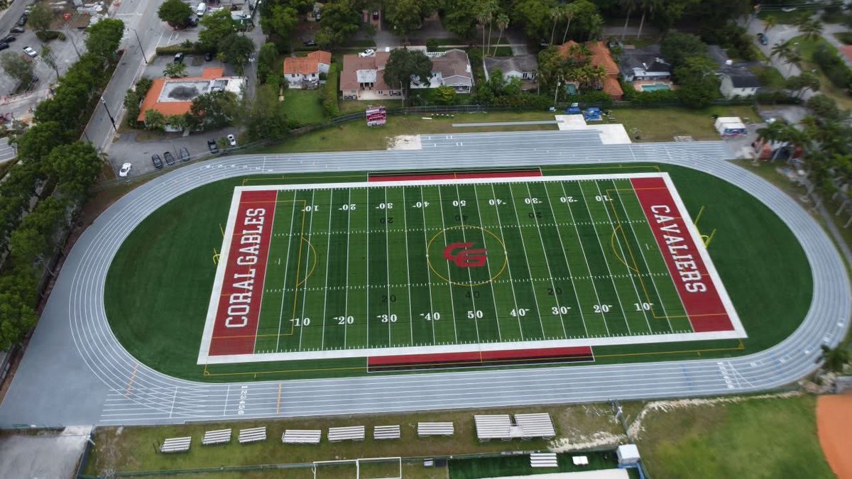 _Gabriel_Gil's tweet photo. I’m truly blessed to announce that I’ll be playing for @CGCavsFootball this season in Miami, Florida. 

A huge thank you to my past coaches, my family, and my friends for your unwavering support throughout this journey. I couldn’t have done it without you.

I’m excited for this new chapter and ready to make the most of every opportunity that comes my way.
#Football #CoralGables #NextChapter