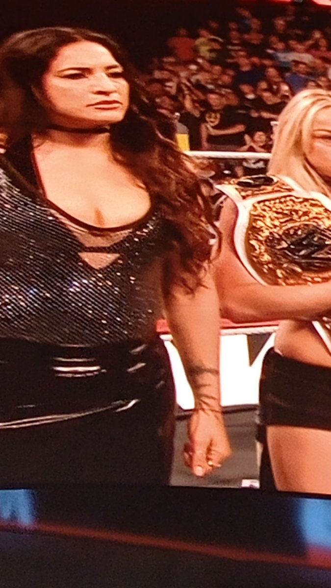 FireSkyWarrior's tweet photo. @4xChamp25 (Truly tried to get the good pictures of Raquel but I fucking struggled) https://t.co/BMu3BO3ttW