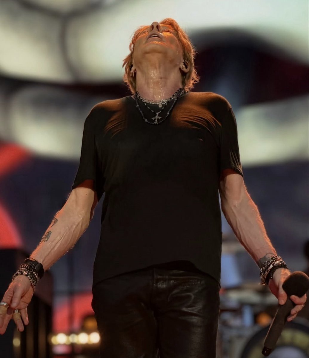 axlstan_'s tweet photo. Take my breath away https://t.co/oWIphjcLfU