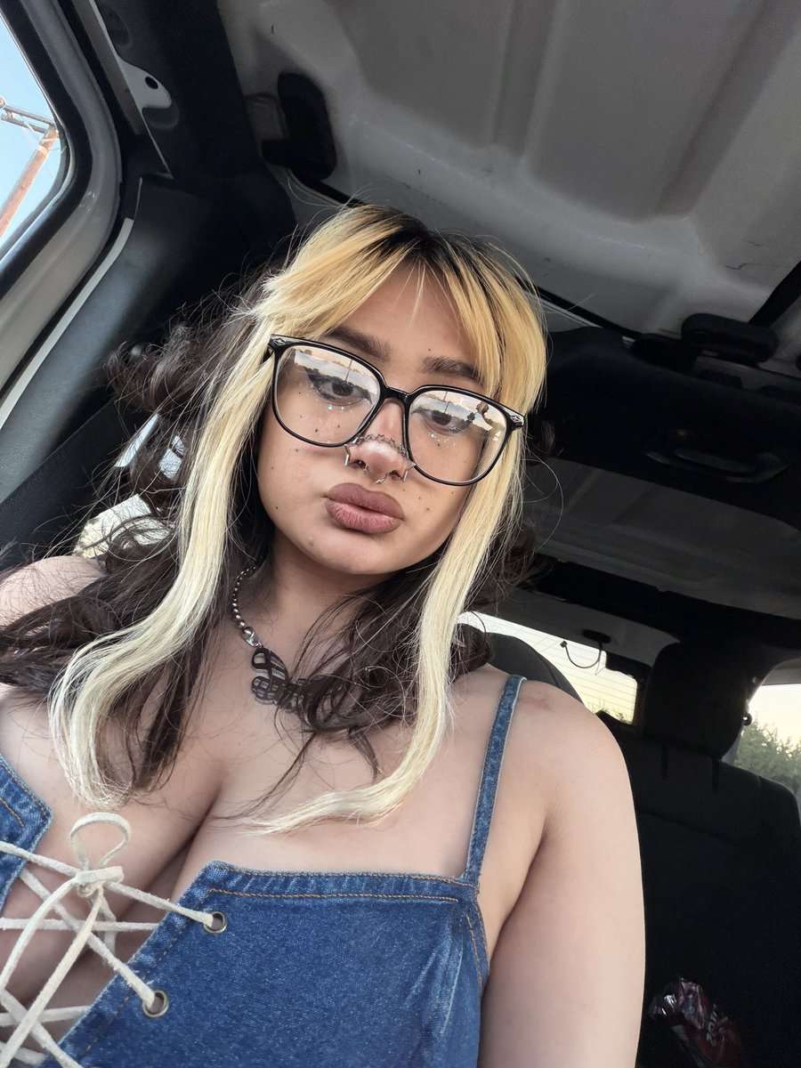 divinetokyohere's tweet photo. calling all pathetic losers. go broke for me by spending all your money on of my throne
#onlyfans #findom #paypig #cei #joi #nsfw #nsfwtwt
#sellingcontent #buyingcontent #dickrate #femdom #financialdomination #sub #simp #subman #loser https://t.co/Naf1oUiyXx