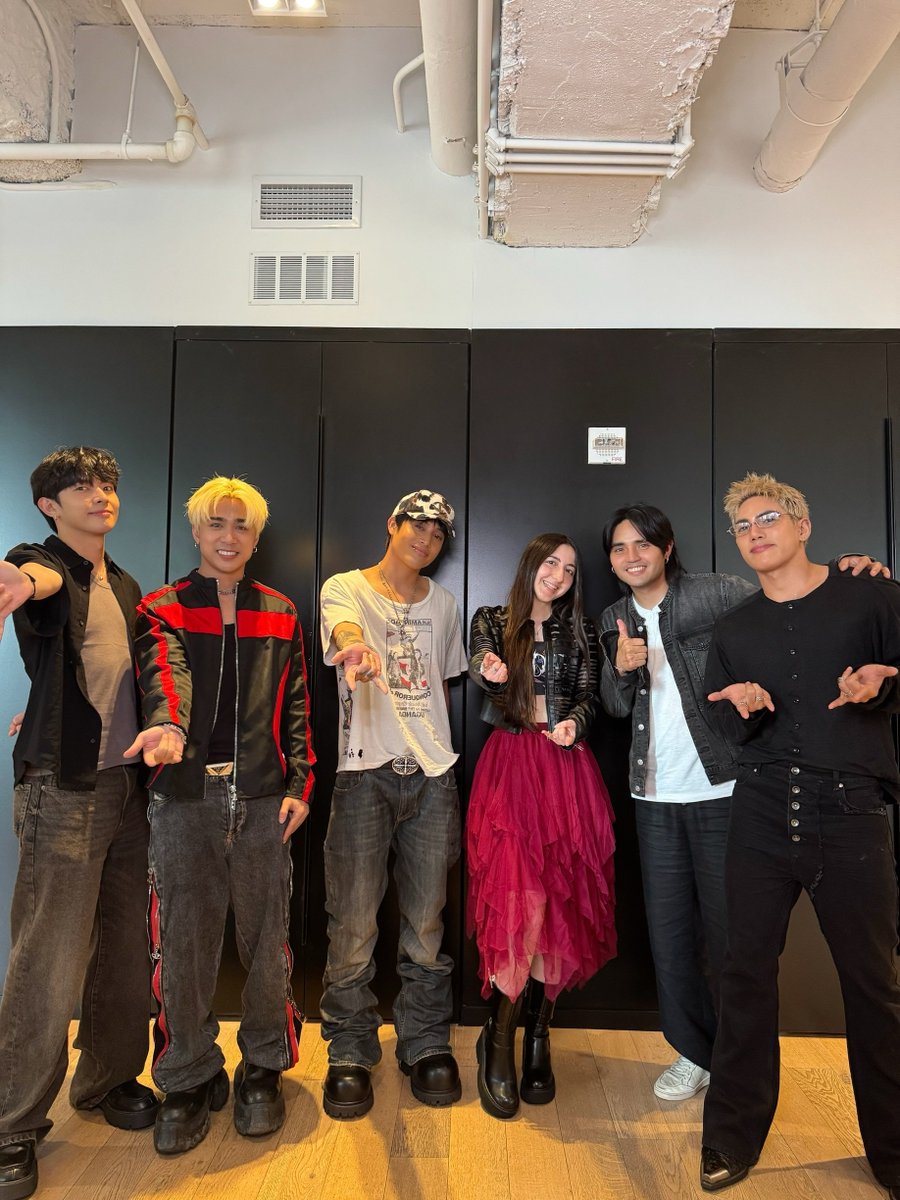 aimaniohsa's tweet photo. More SB19 pics from Spider-man private screening in NYC. 

@SB19Official #SB19

📷 nojamsjournaling [ig] https://t.co/msqu7hzU4j