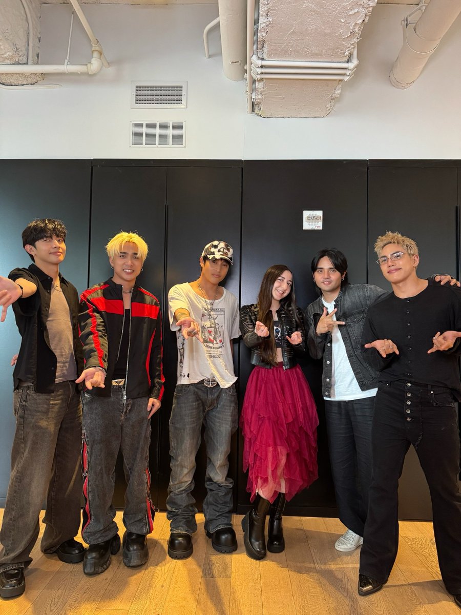 aimaniohsa's tweet photo. More SB19 pics from Spider-man private screening in NYC. 

@SB19Official #SB19

📷 nojamsjournaling [ig] https://t.co/msqu7hzU4j