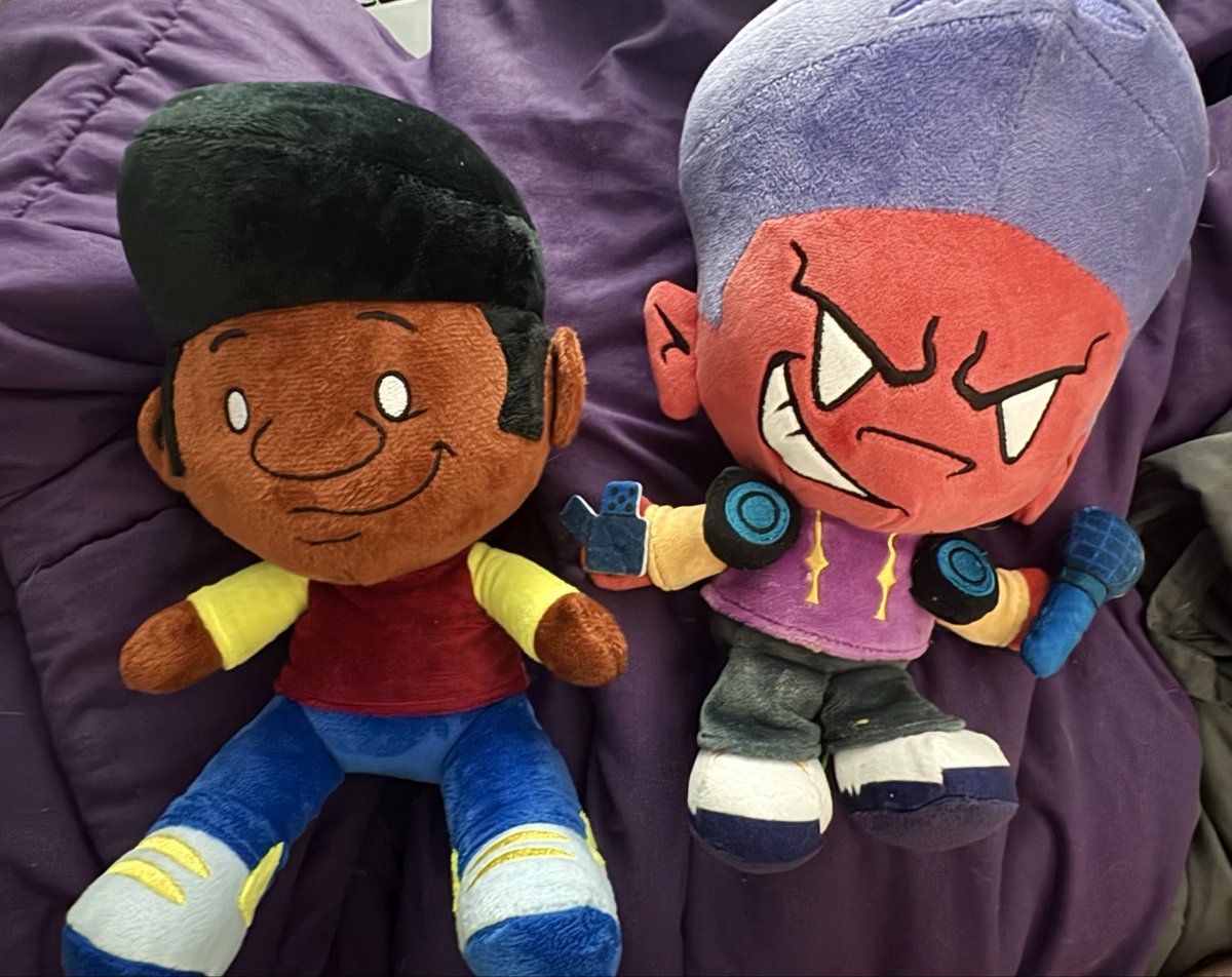 OsteoBunni's tweet photo. It’s crazy how different directions they took Darnell’s character, but I love both of them. NG doc’s Darnell also kinda reminds me a lot of MindChamber’s depictions of Darnell. https://t.co/w6pTOWJGAA