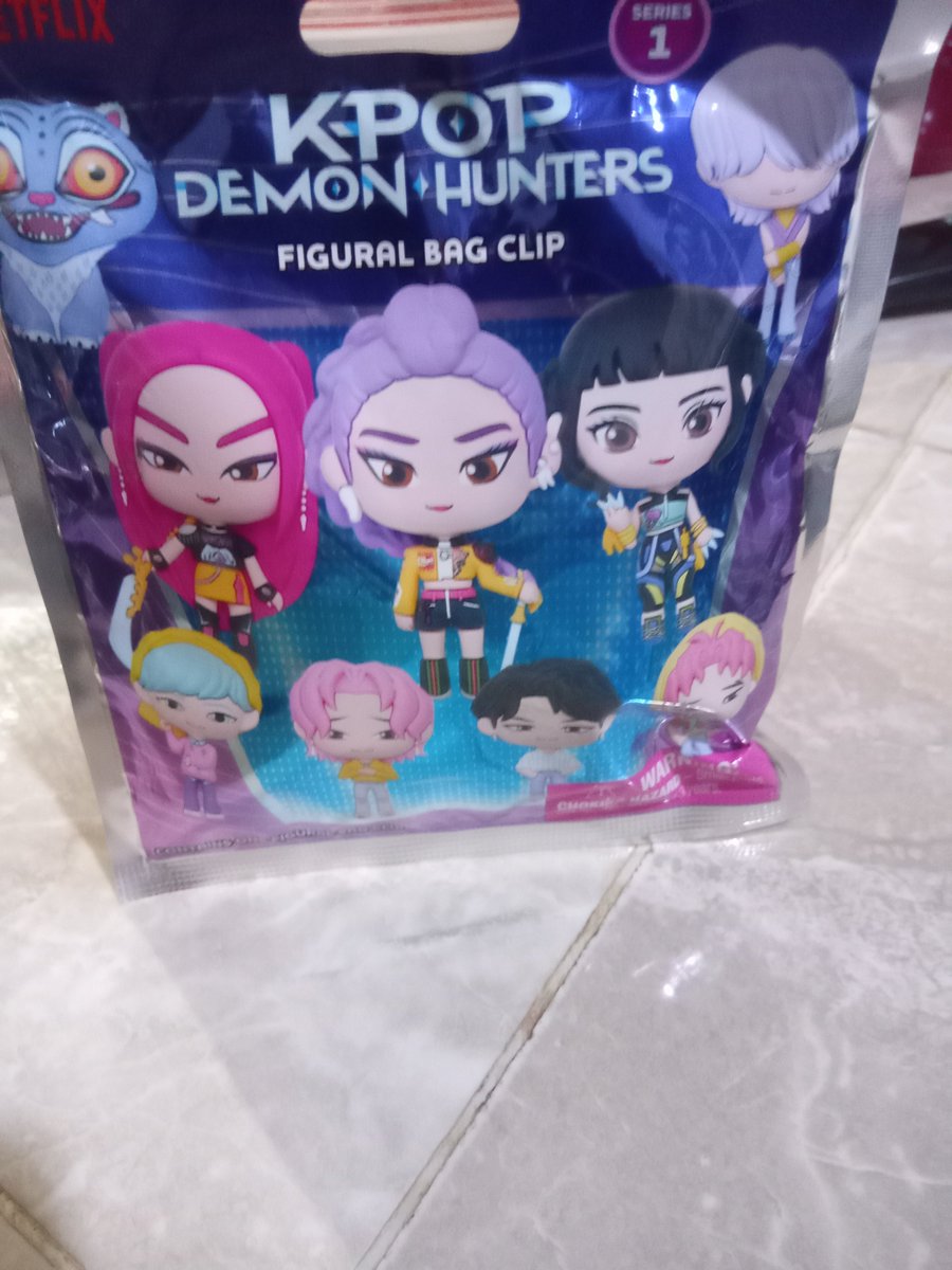 Tostitas_'s tweet photo. Mi mami me compro un llavero de las lesbianas https://t.co/nY5sCmOLFI