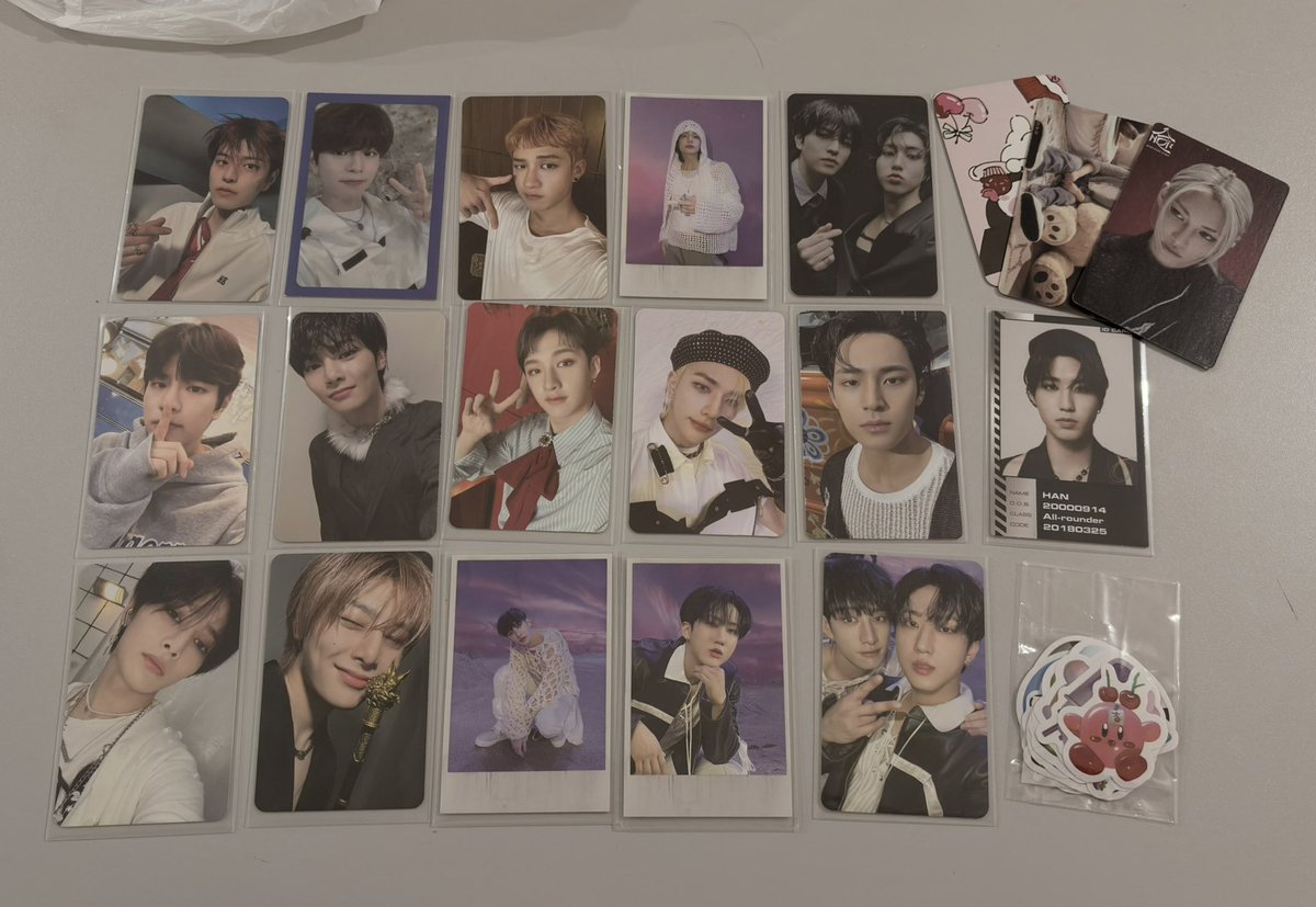R4RchaoStay's tweet photo. Feedback Positivo P/@ilmnh0o que me vendeu este set. Nossa comunidade agradece pela espera e confiança! Os photocards estarão em boas mãos. Chegou bem embalado e sem avarias 🥹❤️‍🩹 https://t.co/4XufrFHgYY
