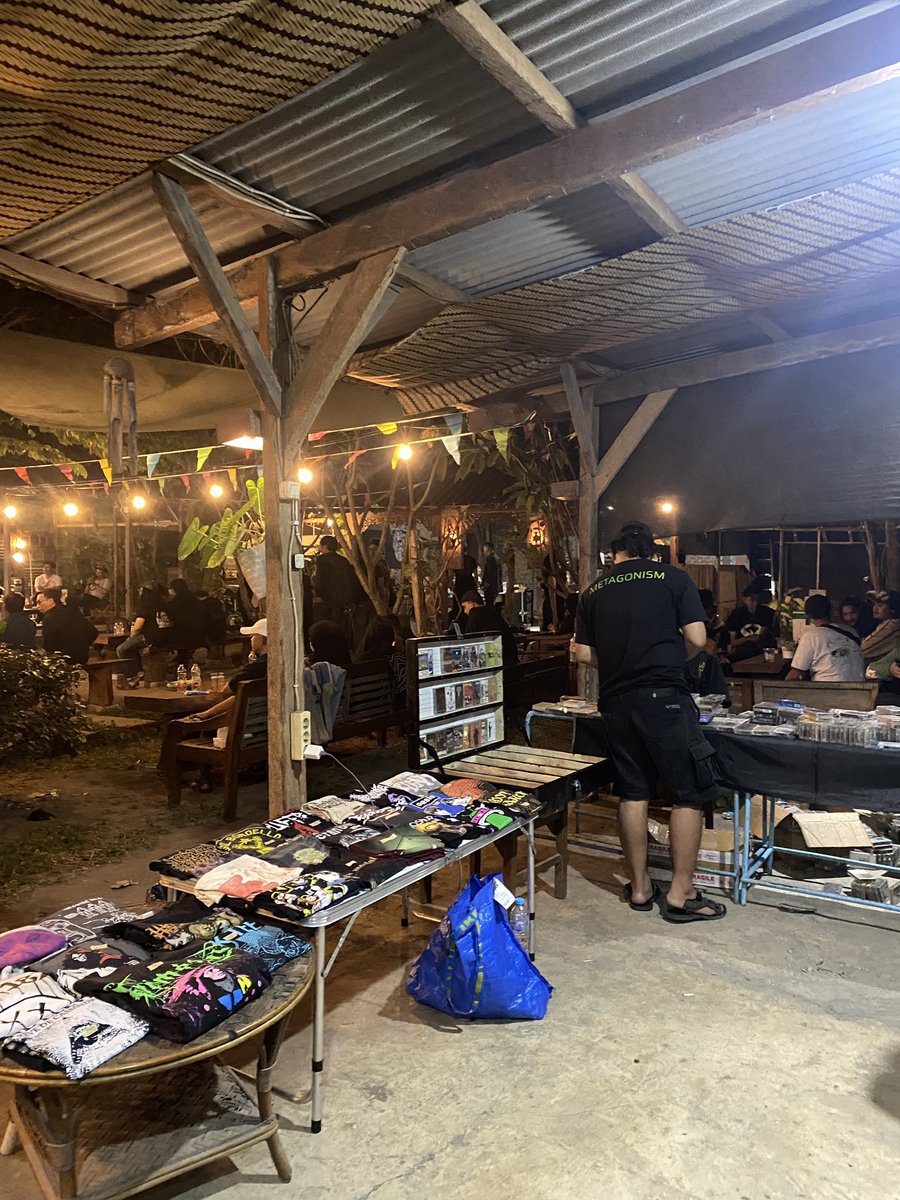 DikiAndria2's tweet photo. kediri record market 2026
#archive https://t.co/CL7EqMSYe2