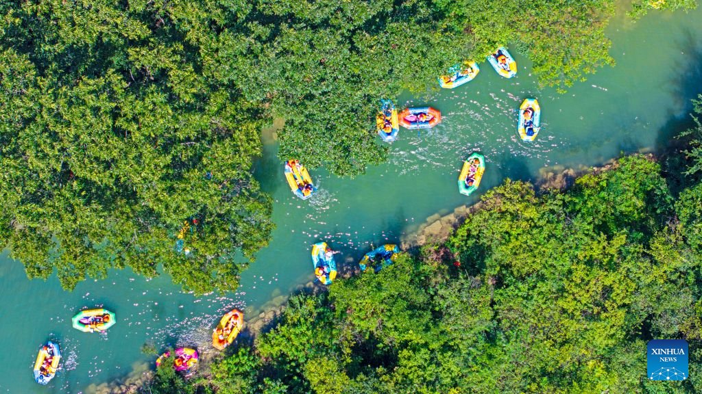 PDOAUS's tweet photo. Home to the renowned Zuiweng Pavilion, #LangyaMountain pairs daytime drifting and study tours with lively night markets, energizing summer travel in east China's Anhui Province.
https://t.co/YDyyIwtfyn
#Anhui #ChinaTravel https://t.co/hM4D1YHjoB