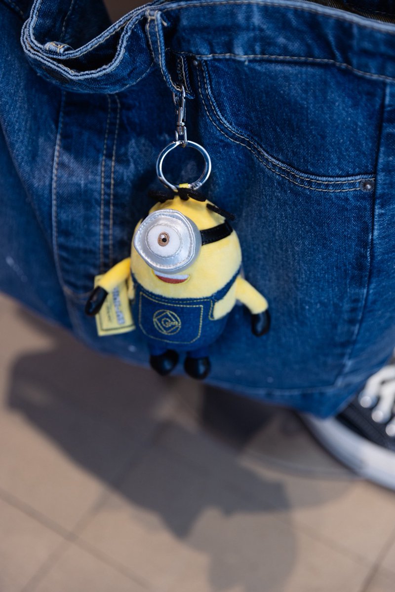 minion_fanclub's tweet photo. GUESS JEANS Tokyoに
『#ミニオンズアンドモンスターズ』の
壁面サイネージが登場！
⠀
この機会だけの期間限定ディスプレイを
ぜひ店頭でチェックしてください🍌
⠀
📍GUESS JEANS Toyko
東京都渋谷区神宮前 4-26-14 https://t.co/SeACU7XmI2