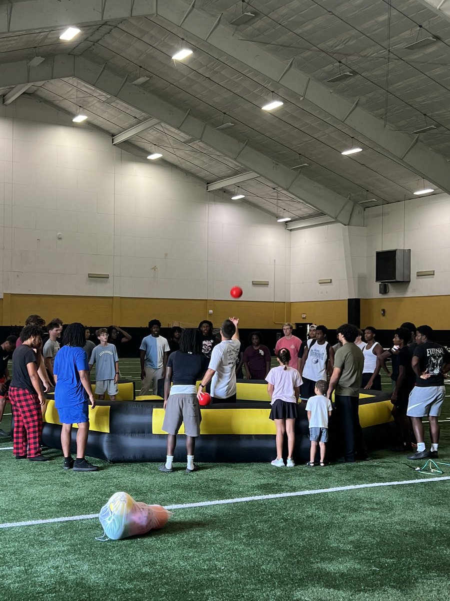 JHSHurricaneFB's tweet photo. Low quality pics, but a high quality time at our lock-in!
Our kids look forward to this event every year before we kickoff fall camp.
Football season is here!
#TOUGH #EPED #GetSomeSleep https://t.co/uT7RAEpVKb