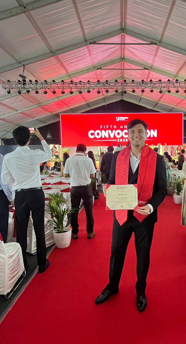 AshishAhujaCIO's tweet photo. The tassel worth the hassel?
Nah the late night poker sessions in the hostel were
Degree✔️ https://t.co/izelLqIcl4