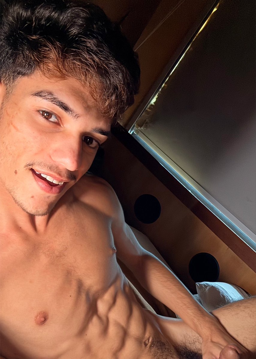 mathdyas's tweet photo. RT @theusdyas: Gravei até o final… 👀💦
O vídeo completo sai às 23h no meu Privacy 🔥

https://t.co/PoDHwOfxMh https://t.co/tt1HvK9MnV