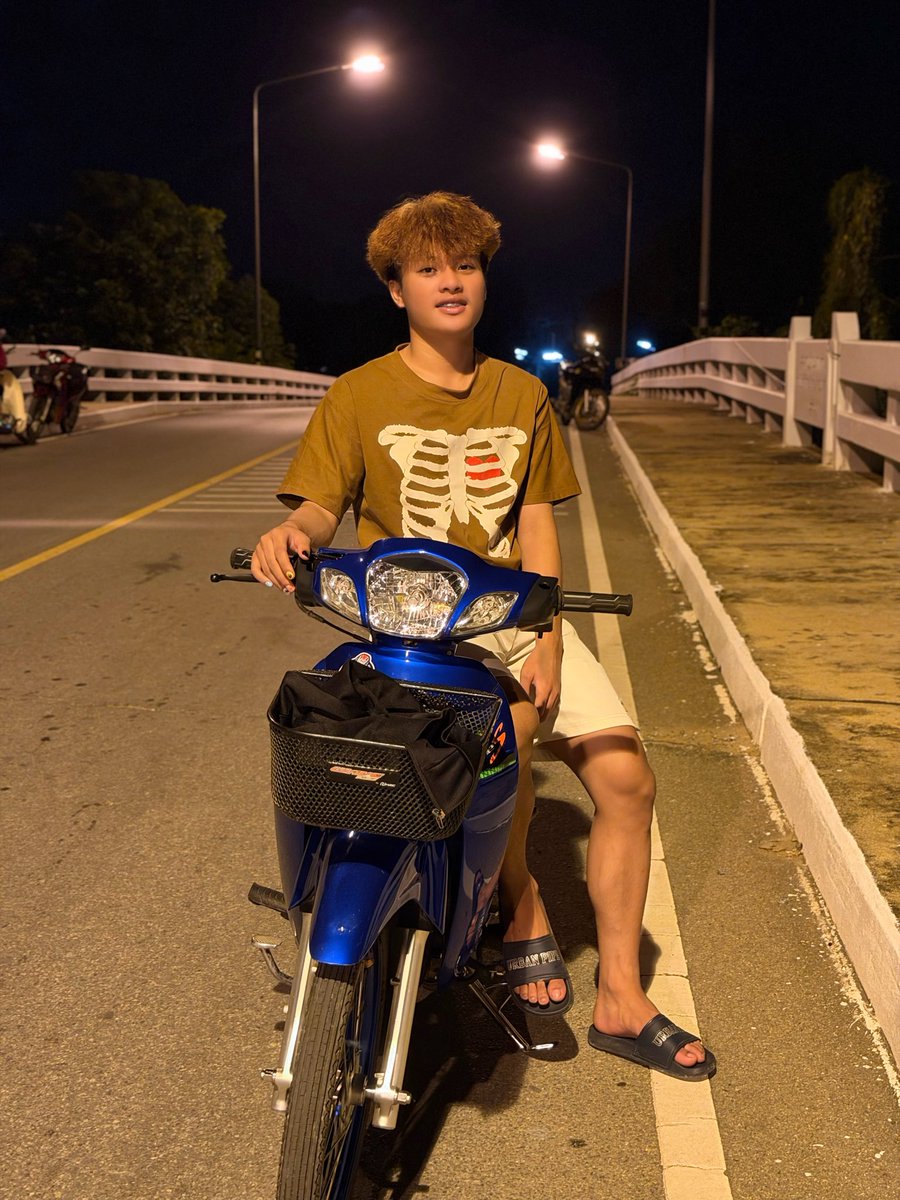 del559440874's tweet photo. เหงาๆๆๆๆๆๆ #ชัยนาท #รีทวิตด้วยน๊าา https://t.co/JYQxnj22DI