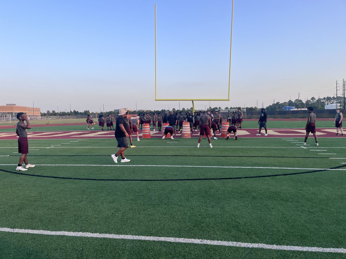 SC_BulldogFB's tweet photo. Freshman Football is officially underway!

Looking forward to watching these young Bulldogs grow every day.

#BuiltDifferent https://t.co/CrNMIS5lZR