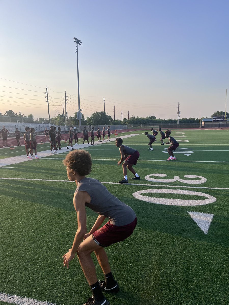 SC_BulldogFB's tweet photo. Freshman Football is officially underway!

Looking forward to watching these young Bulldogs grow every day.

#BuiltDifferent https://t.co/CrNMIS5lZR