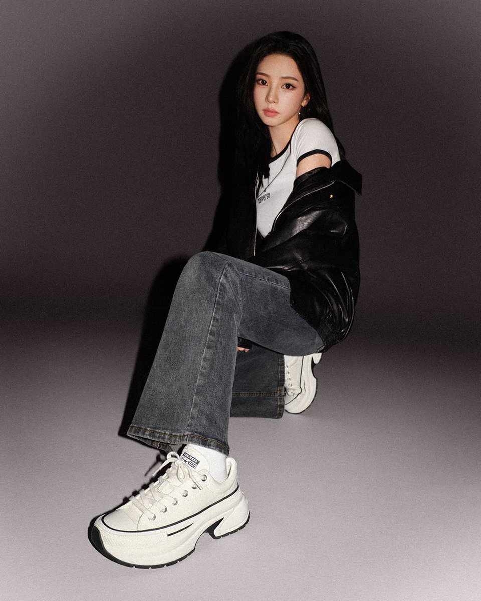 Converse_Kr's tweet photo. #카리나 와 함께, #런스타크러쉬
가장 나다운 방식으로 완성되는 존재감.

#Converse #컨버스 https://t.co/aHpDPMomNu