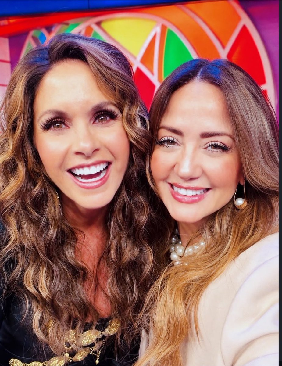 yasxsf's tweet photo. me encanta cada actualización que hacen de sus fotitos 🩷
#Felices28ProgramaHoy
#FuertesDeclaraciones
@LuceroMexico @AndreaLegarreta https://t.co/WgbBM1028m
