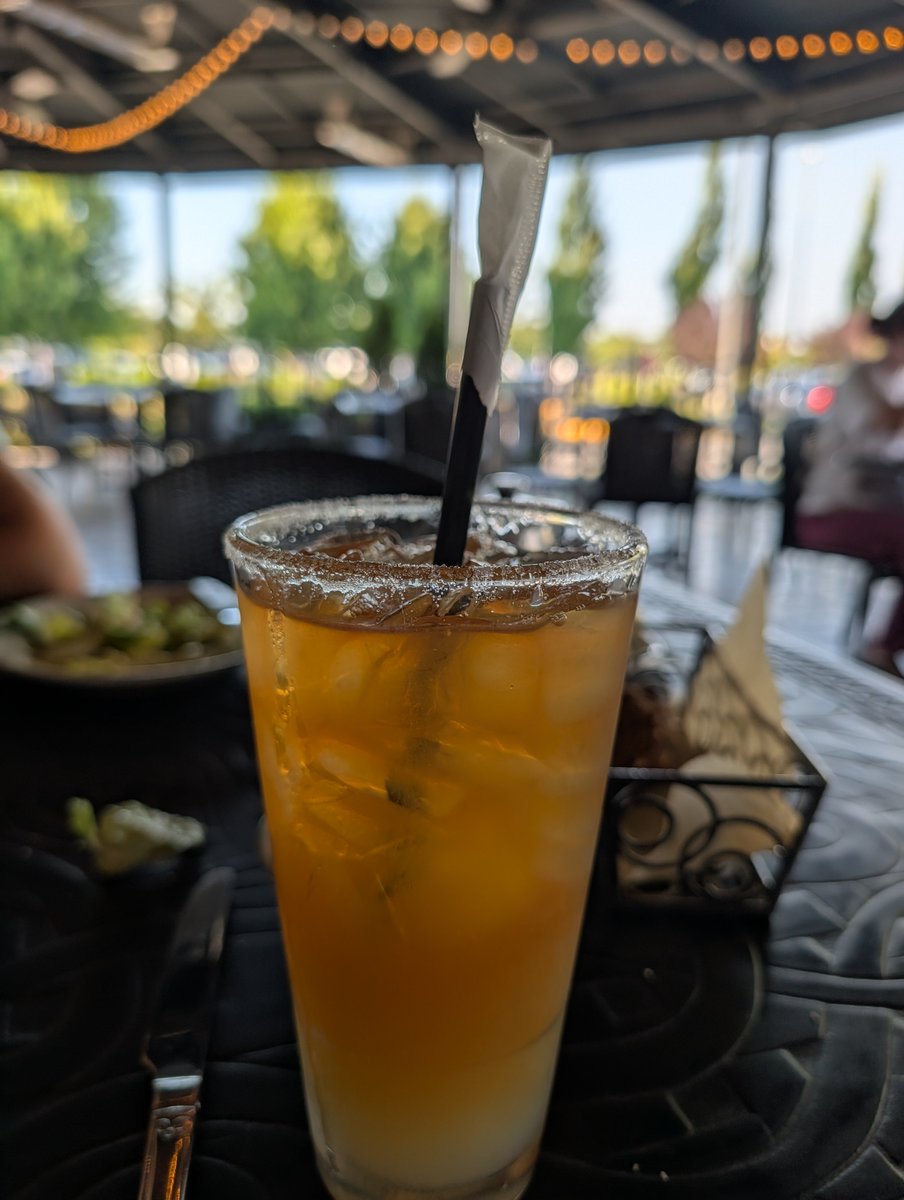 leizcrypto's tweet photo. How did Cheese cake factory came up with the name Arnold Palmer for this drink? Just curious 🤔. https://t.co/Off40vbYZS