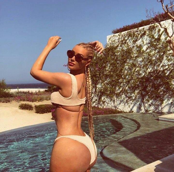 Bavqvt's tweet photo. Iggy azalea https://t.co/FrtIPjXTjw
