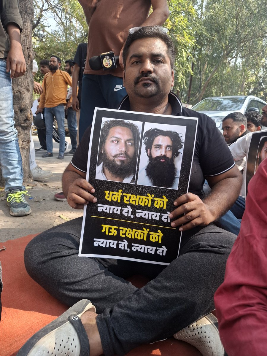 sumitsharmagzb's tweet photo. @crystal_ice_k @neha_laldas @NijiSachiv @Harshdubey9956 @RHAreforms @Bharat_Yatra_ Because Sumit likes to work on Ground which you all onliners ignore : 11Mar26 Protest against police beating of social workers in Ghaziabad,  sham ko for tarun khatik ji ke yaha bhi gaye uttam nagar Post 6 https://t.co/5Hx9E7set5