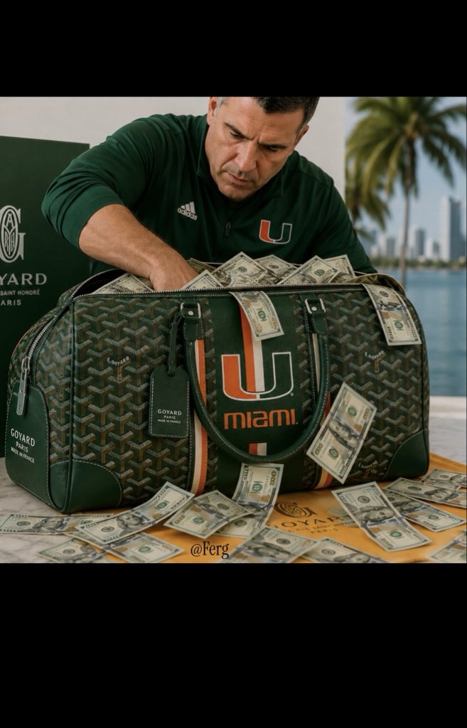 DanMari74177252's tweet photo. Mario still in that mf Goyard bih !!😆
#Spendatshit 💰💰💸💸 https://t.co/jDjGSVceZT