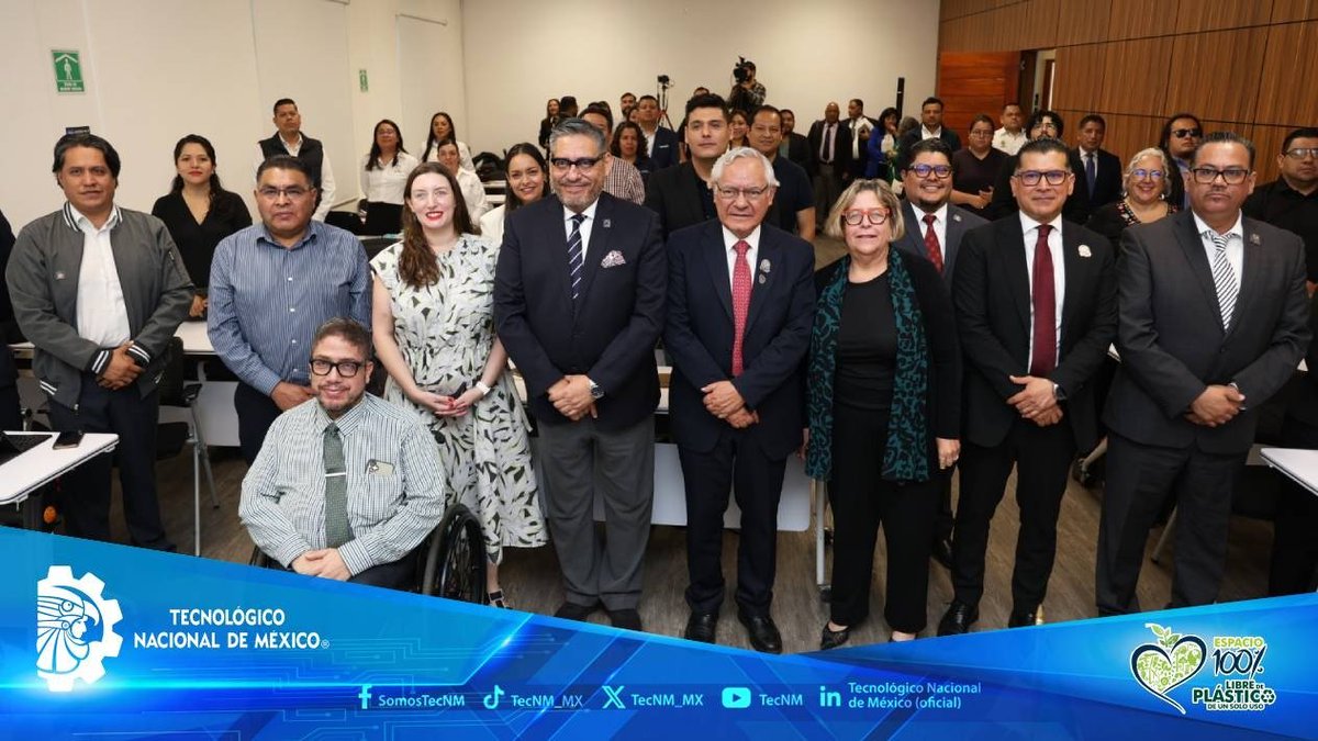 TecNM_MX's tweet photo. compromiso del Tecnológico Nacional de México con una educación innovadora que responde a las necesidades del presente y del futuro.

Leer más 👇🏽 
https://t.co/8lsLRXaJPX
#TodosSomosTecNM https://t.co/mVcoscj3Hd