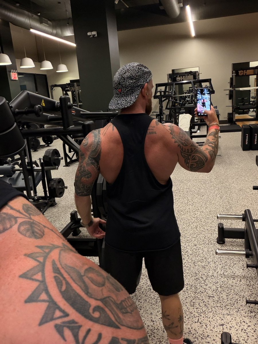 injoelsshoes's tweet photo. Back day https://t.co/Fdfx8xqN2j