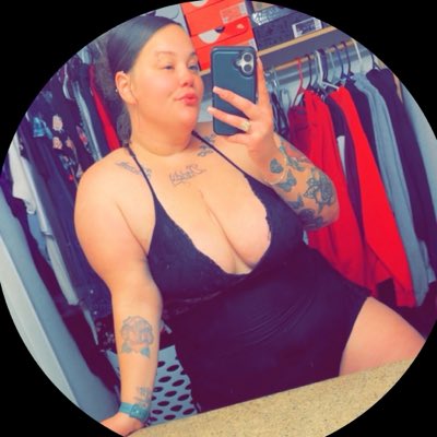 xoxoqueeeeen's tweet photo. #NewProfilePic https://t.co/x1U8iik5uf