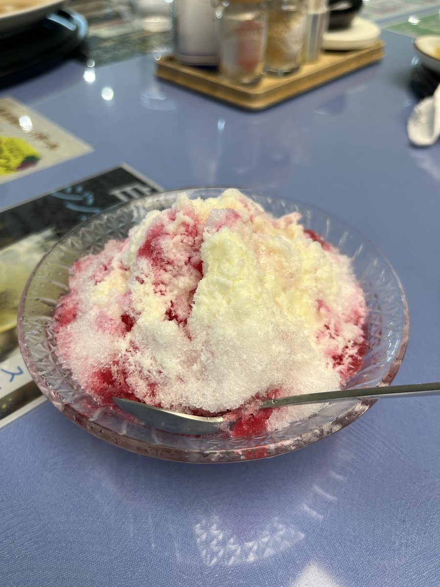 fuutakunava's tweet photo. スタバなう https://t.co/8dKKExrGhu