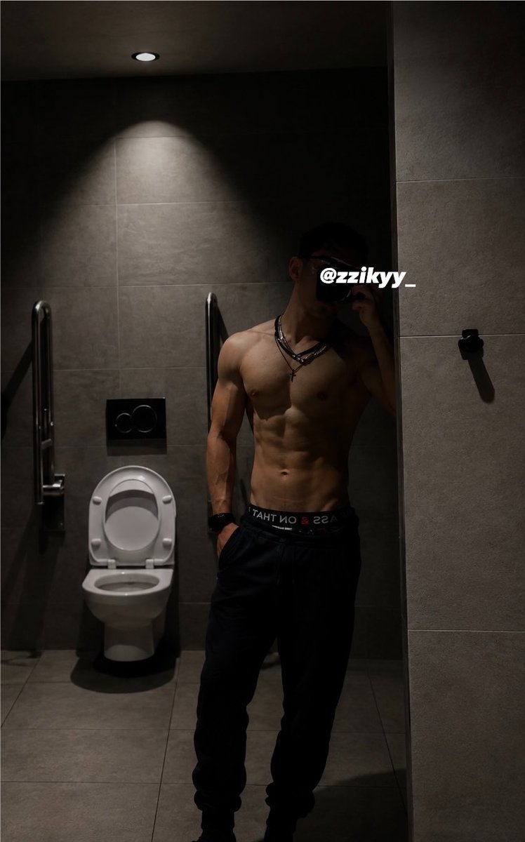 zzikyy_'s tweet photo. 👿likelike👿 https://t.co/H6CIsKuQyo