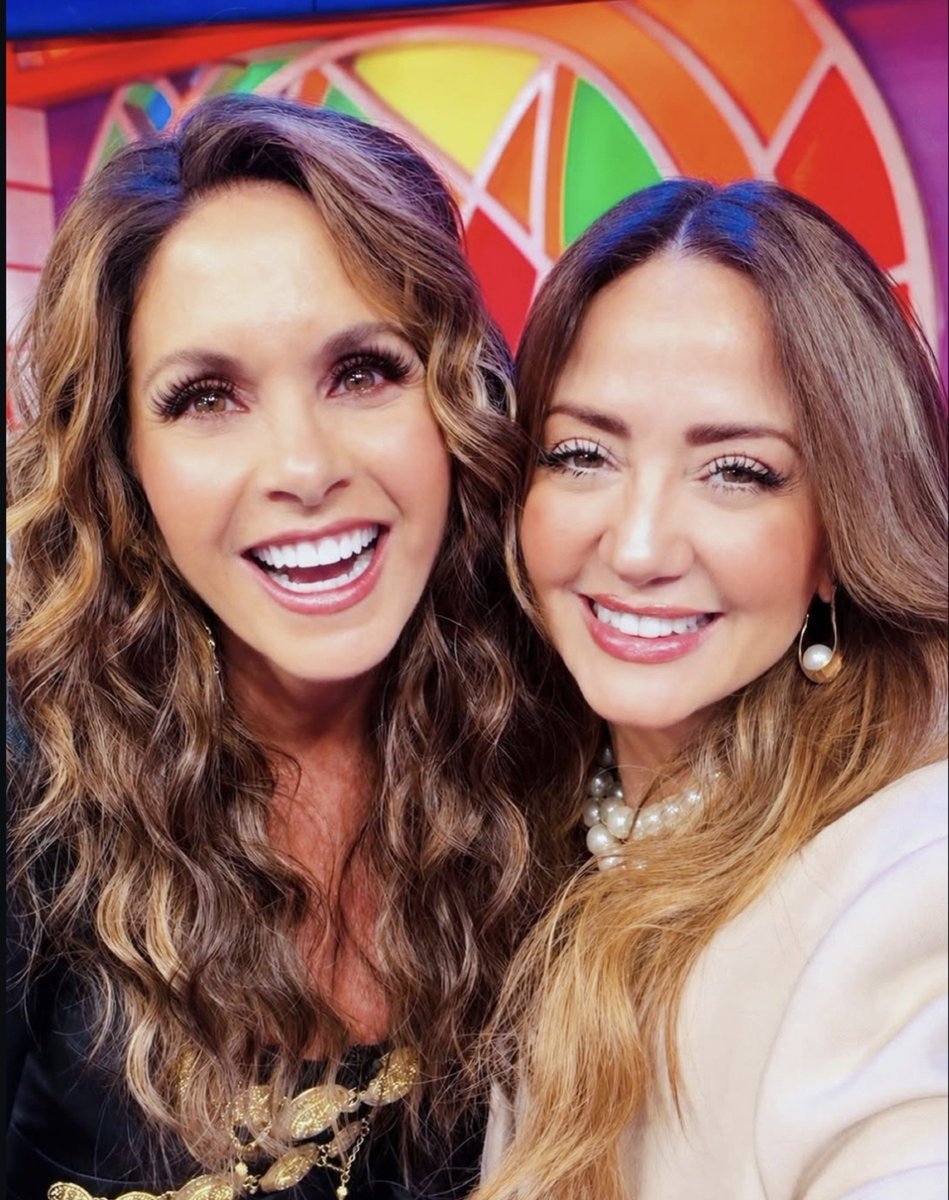 Soff_0612's tweet photo. Renovacion de fotooo de Andrea legarreta y Lucero 💕✨️ Guapasss
#Felices28ProgramaHoy
#fuertesdeclaraciones https://t.co/BRPzASKFU1