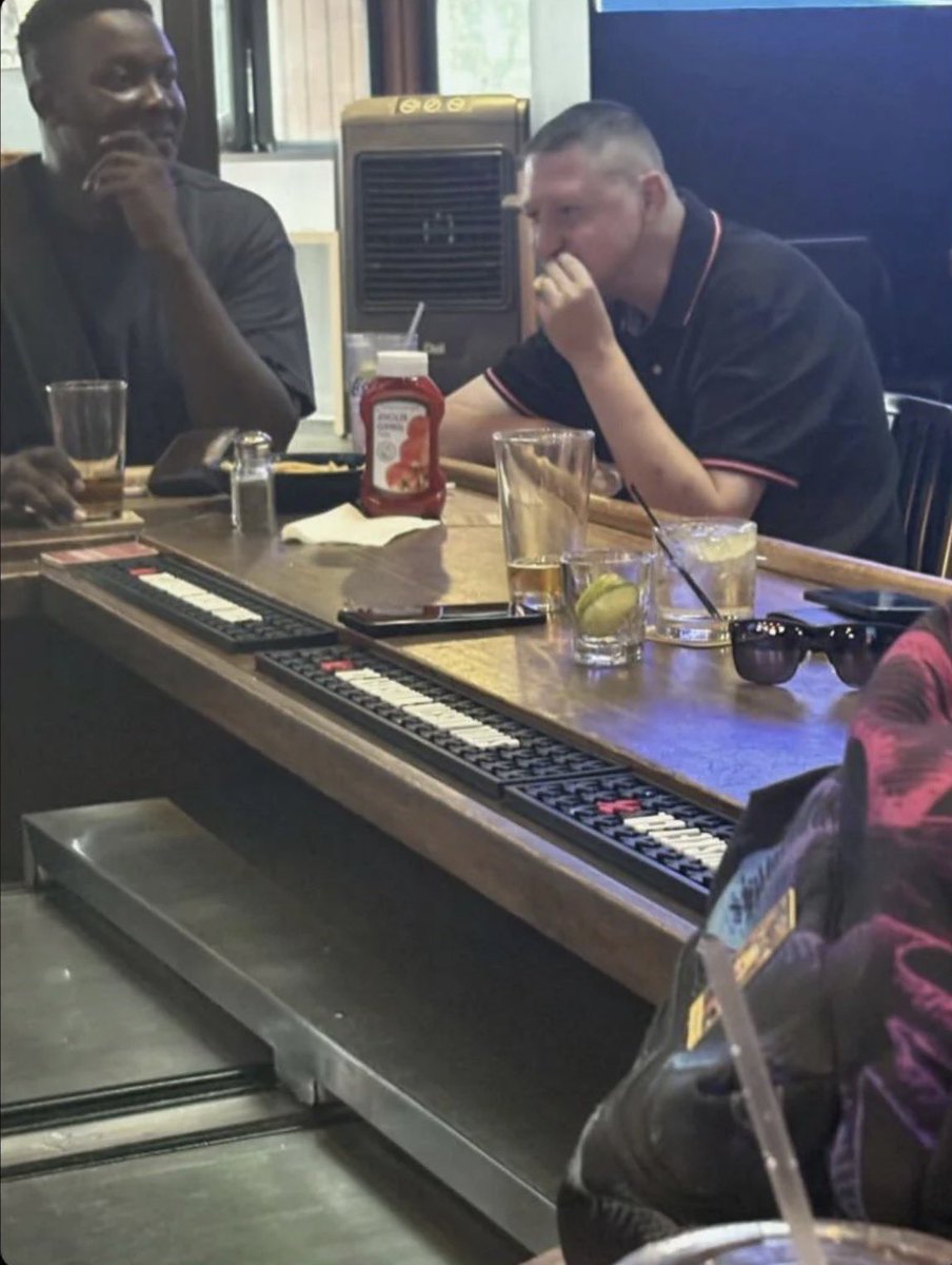 flexburgerr's tweet photo. First sighting of Daniel Larson since his release. https://t.co/eTsdzY7nPX