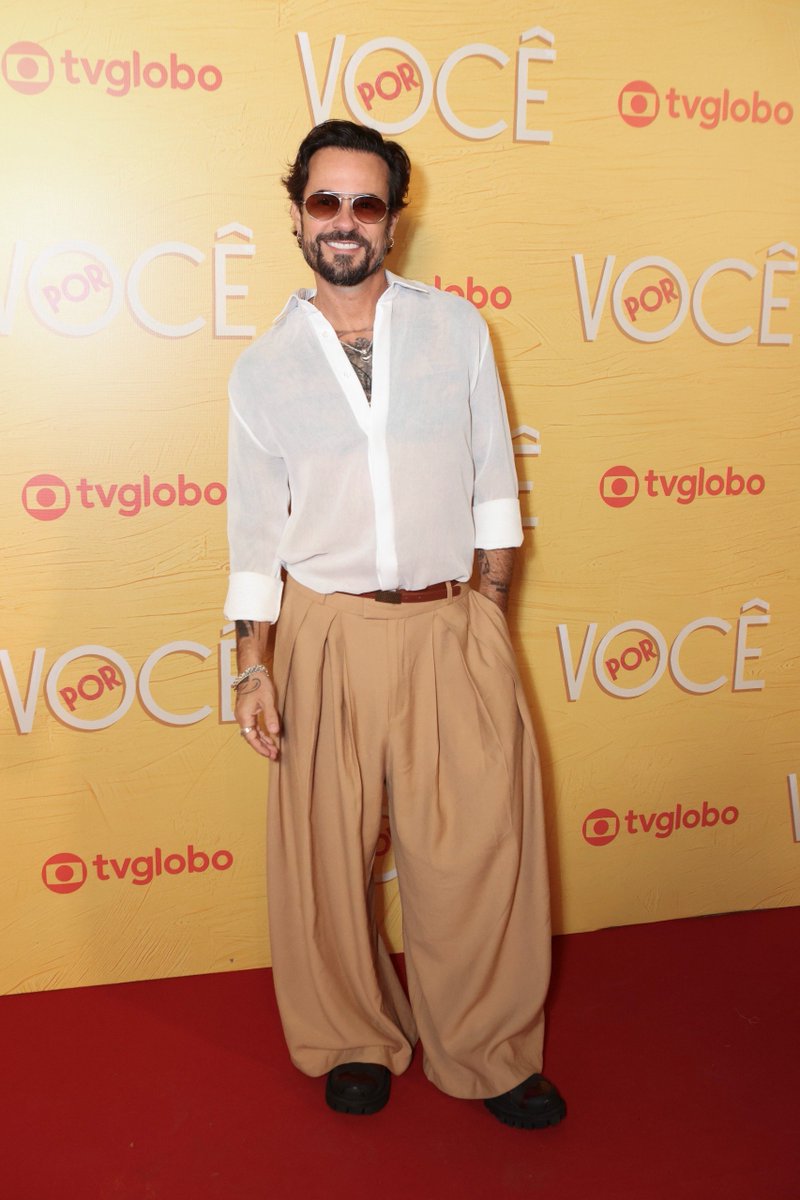 NoveleirosTVofc's tweet photo. @igorjansen__ @RegianeAlves @olucasleto Confira fotos da festa de lançamento de #PorVocê, nova novela das sete da Globo, escrita por Dino Cantelli e Juliana Peres.

📷 Diogo Almeida / Paulo Vilhena
Créditos: Globo/Lucas Teixeira https://t.co/6ZGdMGHJw8