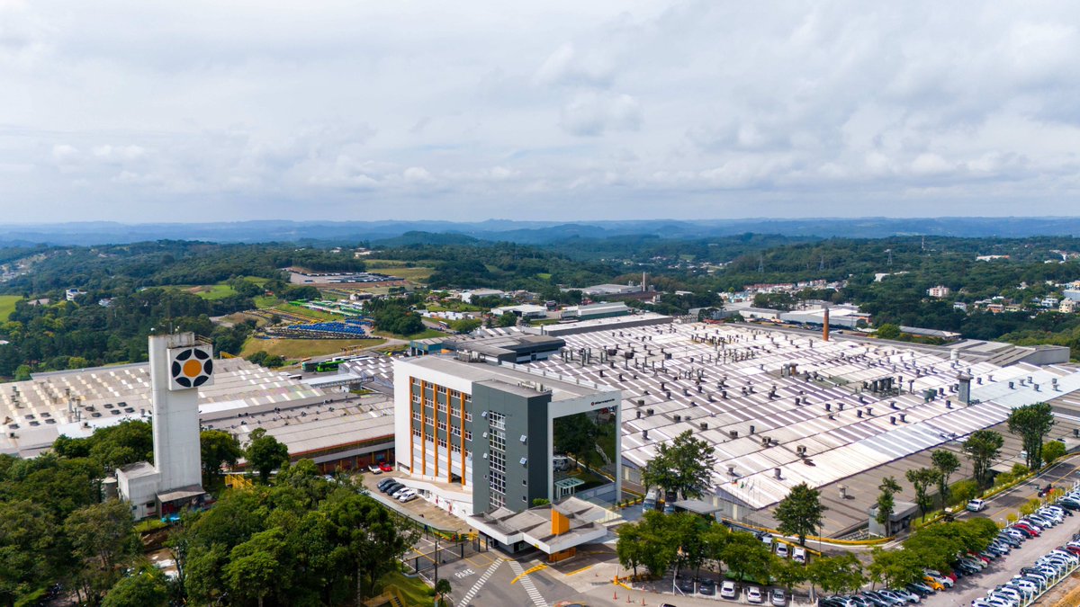 secco_imprensa's tweet photo. Marcopolo atinge receita de R$ 2,37 bilhões e alcança 48,3% de participação no mercado brasileiro no 2T26

https://t.co/RtJNDqtTij

Divulgação Marcopolo 

Contatos para a imprensa
Secco Consultoria de Comunicação
José Carlos Secco
55 11 99932-6258
jcsecco@secco.com.br https://t.co/Fh8C2PRpDO