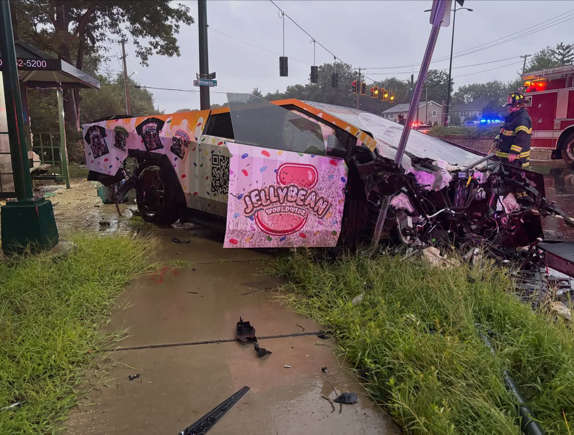 niccruzpatane's tweet photo. The Tesla Cybertruck is safest pickup truck in the world. It was the ONLY pickup truck (Gas or Electric) to be awarded IIHS Top Safety Pick+ in 2026. 

This morning, Nesconset Fire Department in New York responded to an unfortunate crash which involved a Cybertruck. 

They reported: "Despite the damage to the vehicle there were no injuries reported." 

Incredible. Tesla is saving lives everyday.