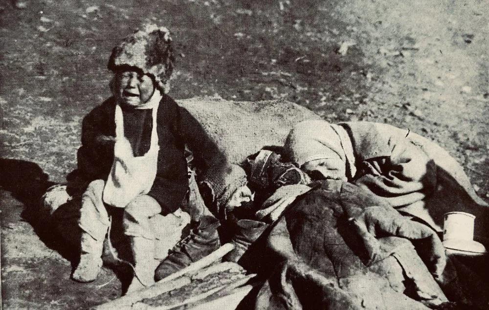 HistorylandHQ's tweet photo. Soviet Russia Famine of Kazakhstan, 1930-1933 that killed 1.5-2.3 million people https://t.co/DrIINdoX1L