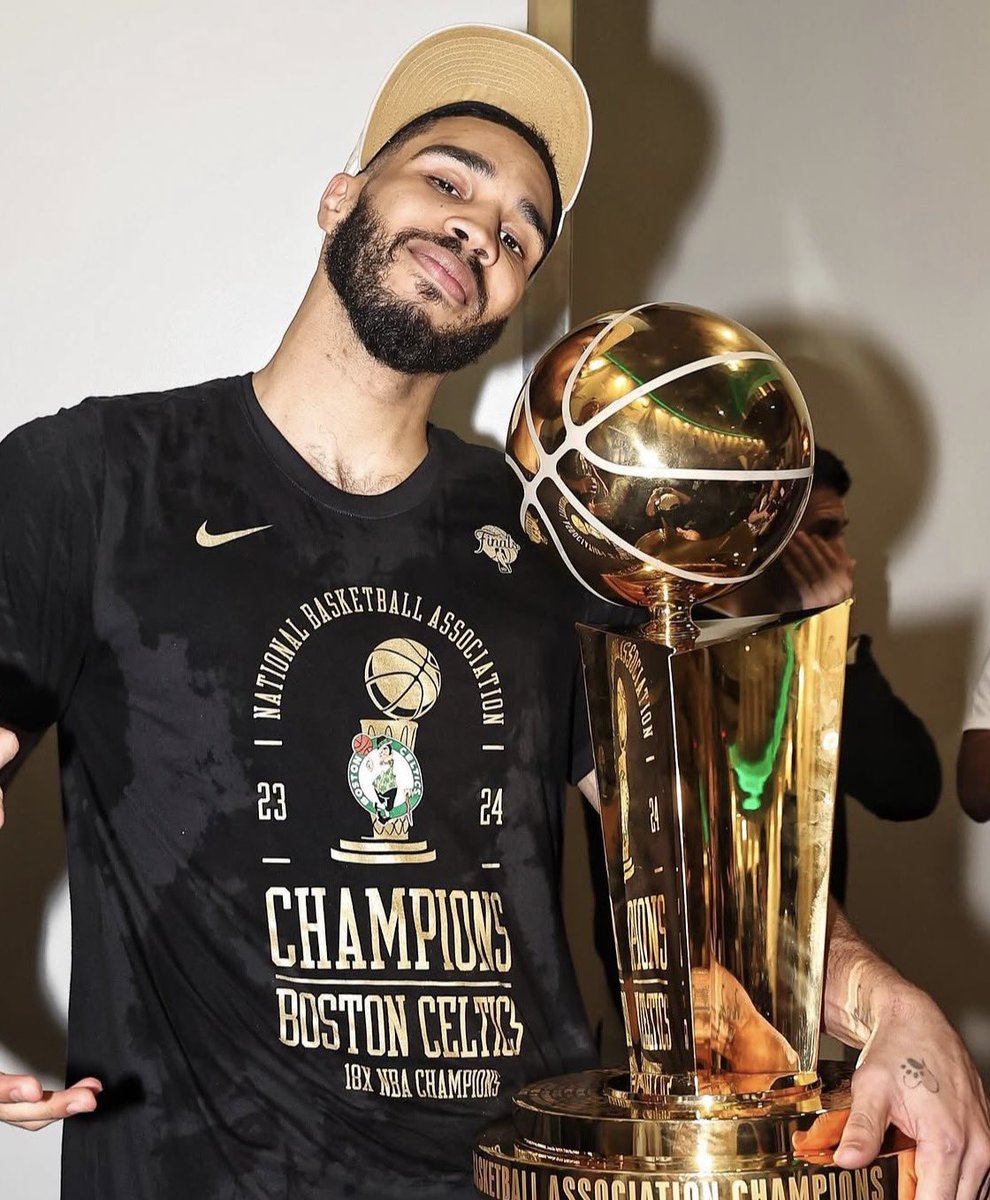 CelticsUnite18's tweet photo. Didn't want to do it, but...

SHEESH 🫣 https://t.co/gCV6Fa7eqy