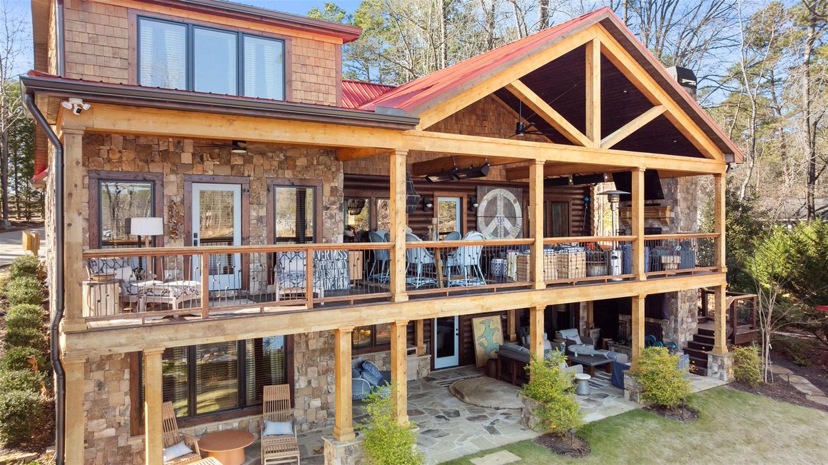 CbLakeOconee1's tweet photo. 125 ROCK ISLAND LANE
#CbLakeOconee #WhyGoAnywhereElse? #TheBestWearBlue https://t.co/EsFcIYoxr0