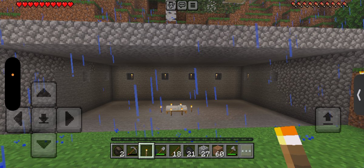 citron1120's tweet photo. 初心者マイクラ配信2日目👾‼️
斧を作るだけで1時間を費やし
自分の置いた松明を見て地面が燃えてると大騒ぎ
ベッドに着地のはずが地面に着地で即死
土を掘っていたらいつの間にか落ちて即死
川伝って降りるはずが息継ぎできず2回即死

そんな私も要領を得てやっとマイハウス完成しました🏠✨ https://t.co/e4hsgCauke