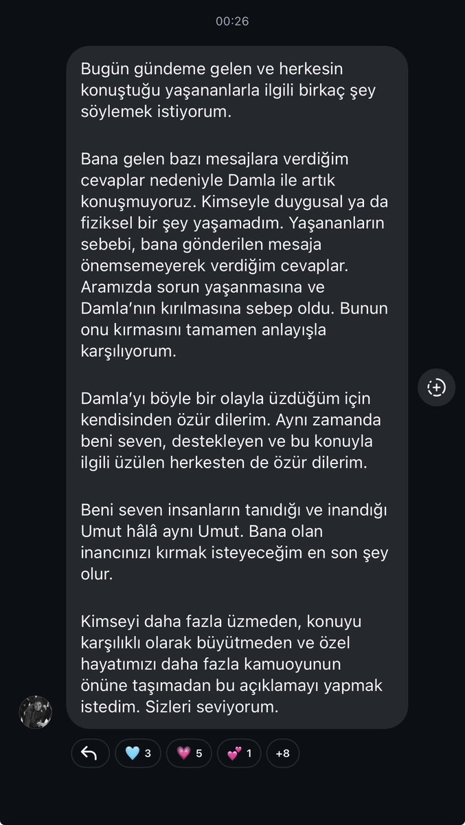 nexttendd's tweet photo. kral birisiyle dmden bile olsa flortlesiyorsan aldatmissindir fiziksel bisey yaşamadım ne ya tam erkek kafası var ya https://t.co/ZzxUA5neIf